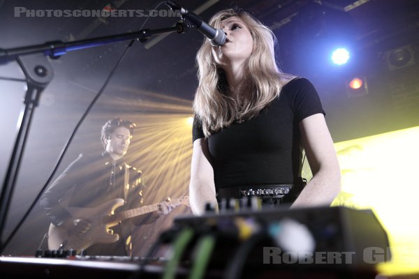 STILL CORNERS - 2022-04-05 - PARIS - La Maroquinerie - 